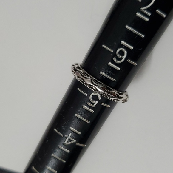 Sterling Silver 925 East-West Solitaire Ring - Picture 5 of 7